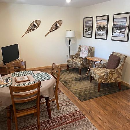 Creekside Downtown Vacation Suites, Only Adults 25 Or Older บัฟฟาโล ภายนอก รูปภาพ